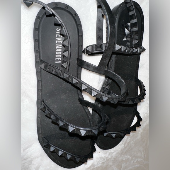 Brand NEW 🖤 “Steve Madden” sandals in Matte Black🖤. - Picture 6 of 6